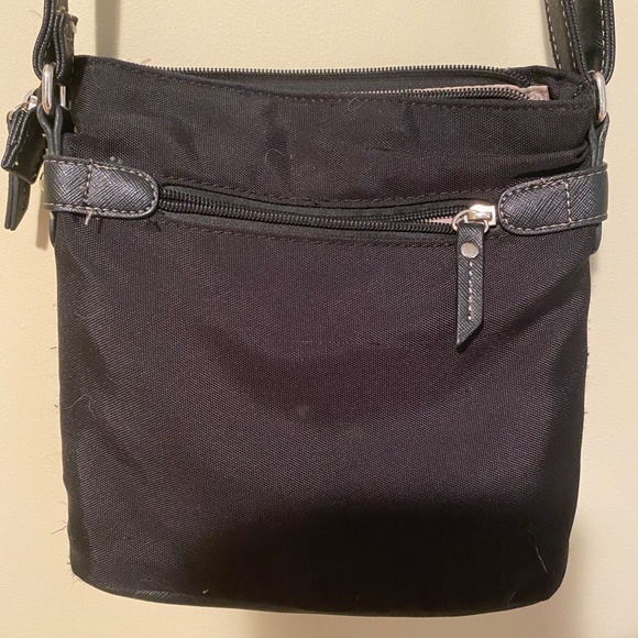 🥳SOLD🥳   Roots bag - Picture 2 of 9